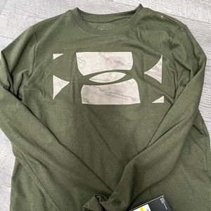 Under armour long sleeve tee
